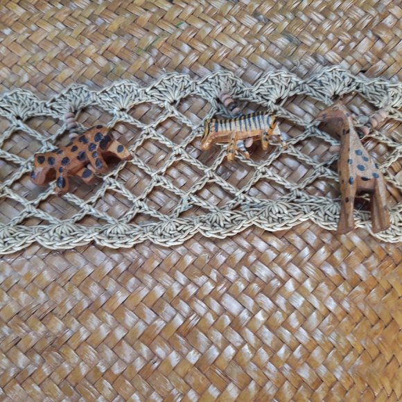 Cappelli Straworld Bag with Wooden Safari Charms - Picture 8 of 14